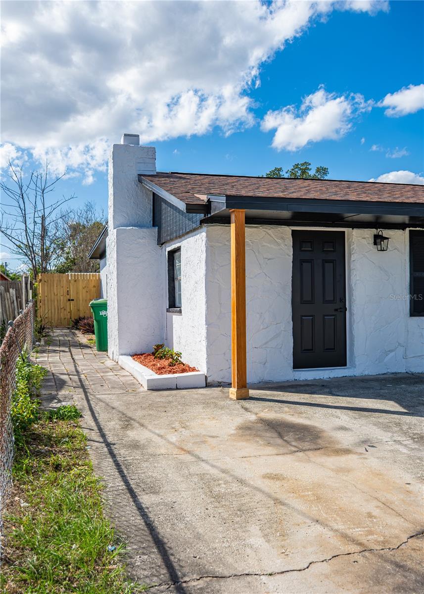 3414 CARIOCA COURT, Tampa, FL 33605