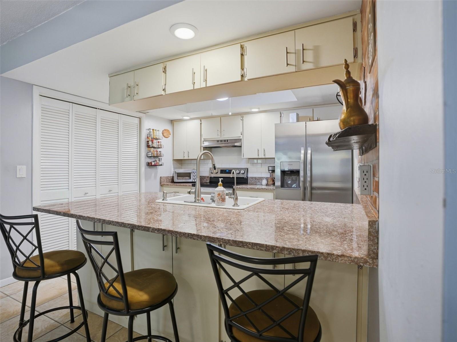 10 CHINABERRY CIRCLE, Homosassa, FL 34446
