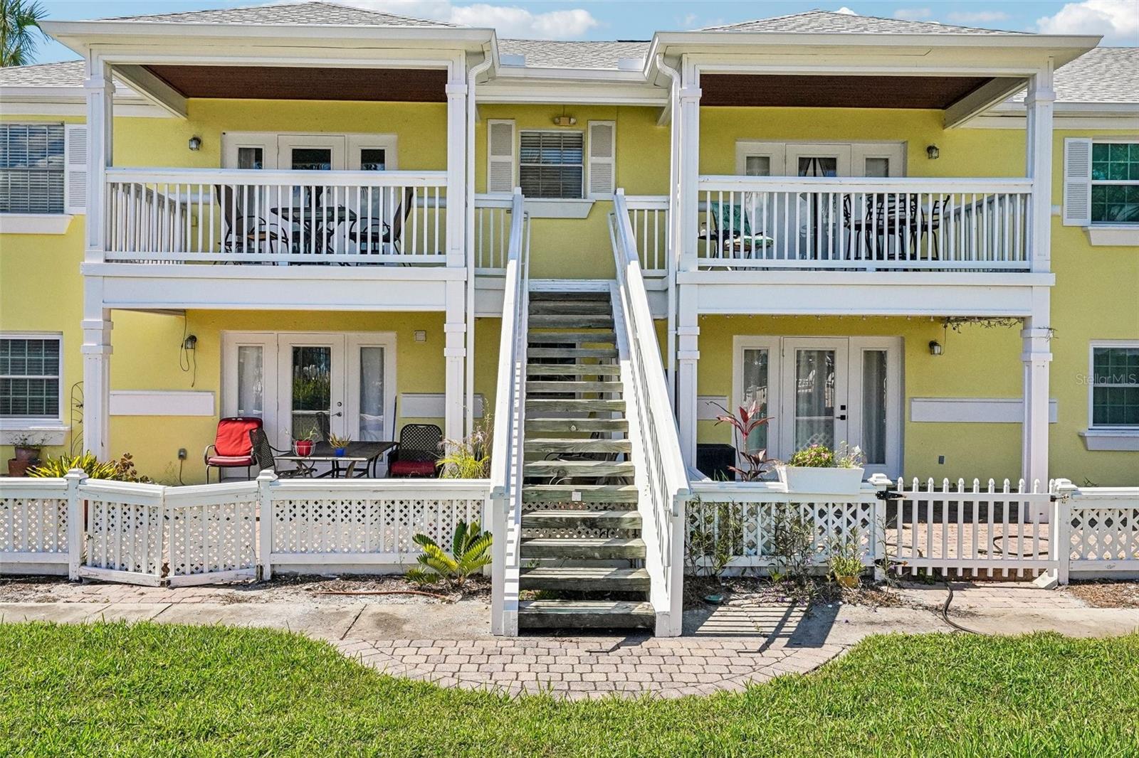 102 POMPANO DRIVE SE, #D, St Petersburg, FL 33705