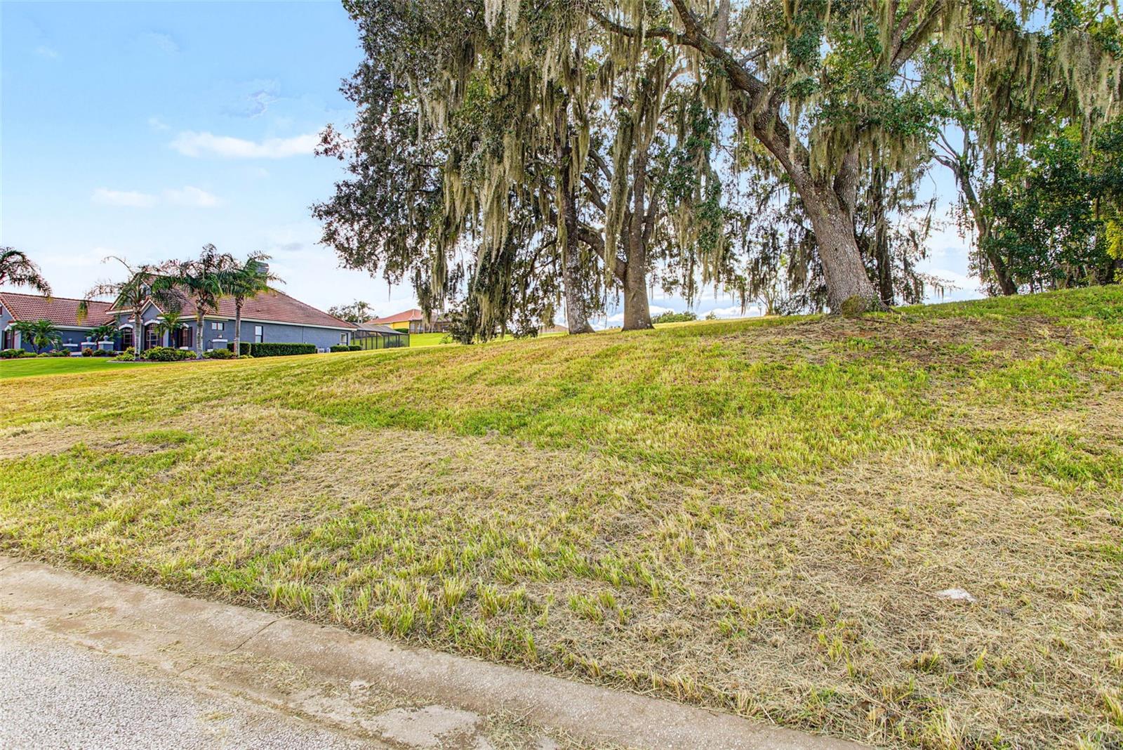 13628 CARNOUSTIE CIR, Dade City, FL 33525