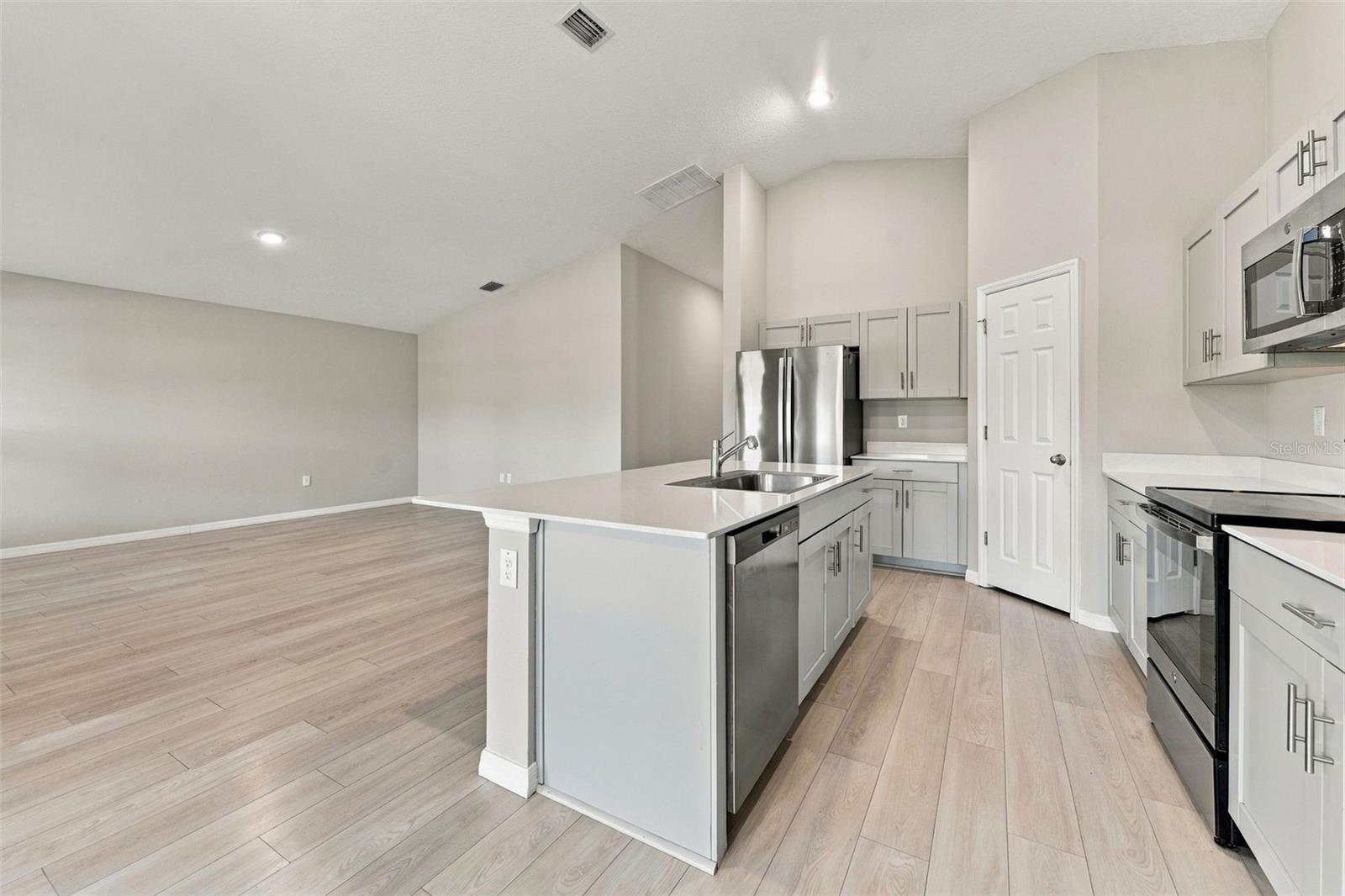 12648 TANNENCREST DRIVE, Riverview, FL 33579