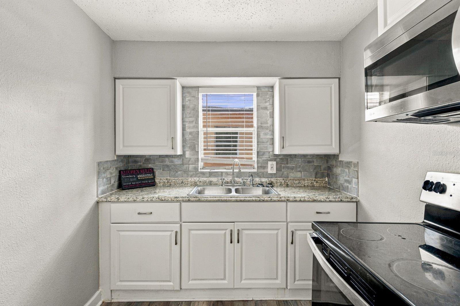 2834 FREEMONT TERRACE S, St Petersburg, FL 33712