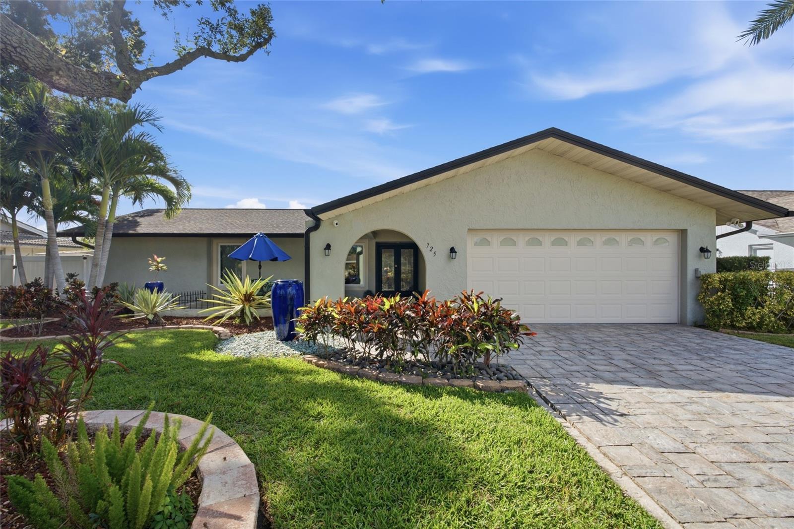 725 DEL ORO DRIVE, Safety Harbor, FL 34695 725 DEL ORO DRIVE, Safety Harbor, FL 34695