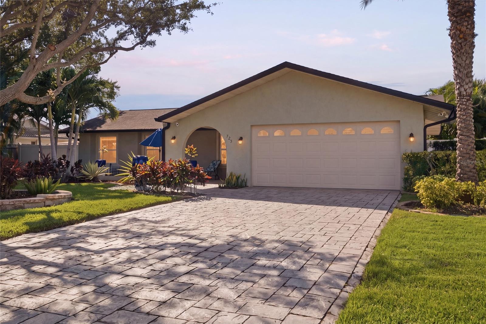 725 DEL ORO DRIVE, Safety Harbor, FL 34695