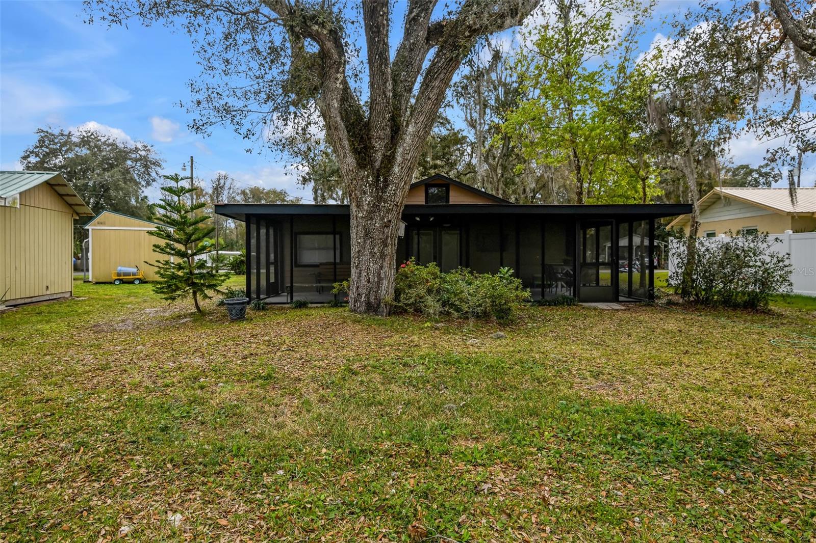 11199 E TARPON COURT, Floral City, FL 34436