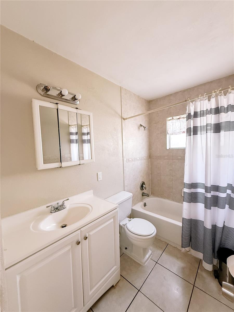 5401 48TH TERRACE N, St Petersburg, FL 33709