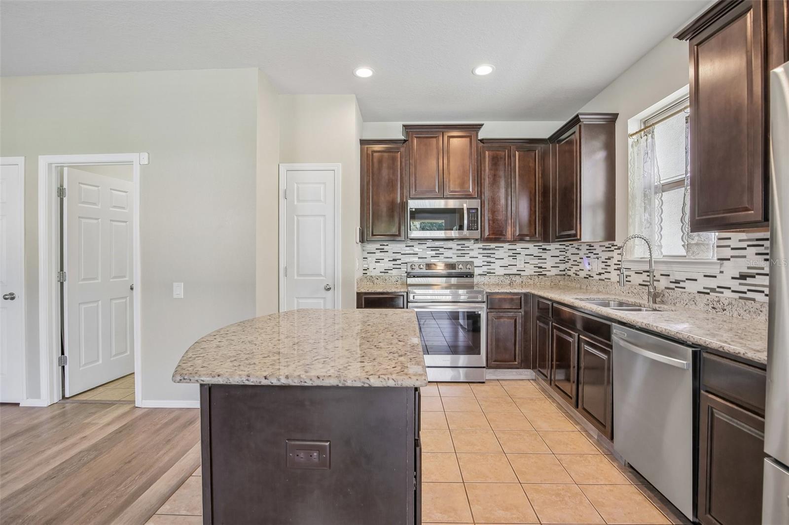 1847 TRILLIUM BOULEVARD, Brooksville, FL 34604