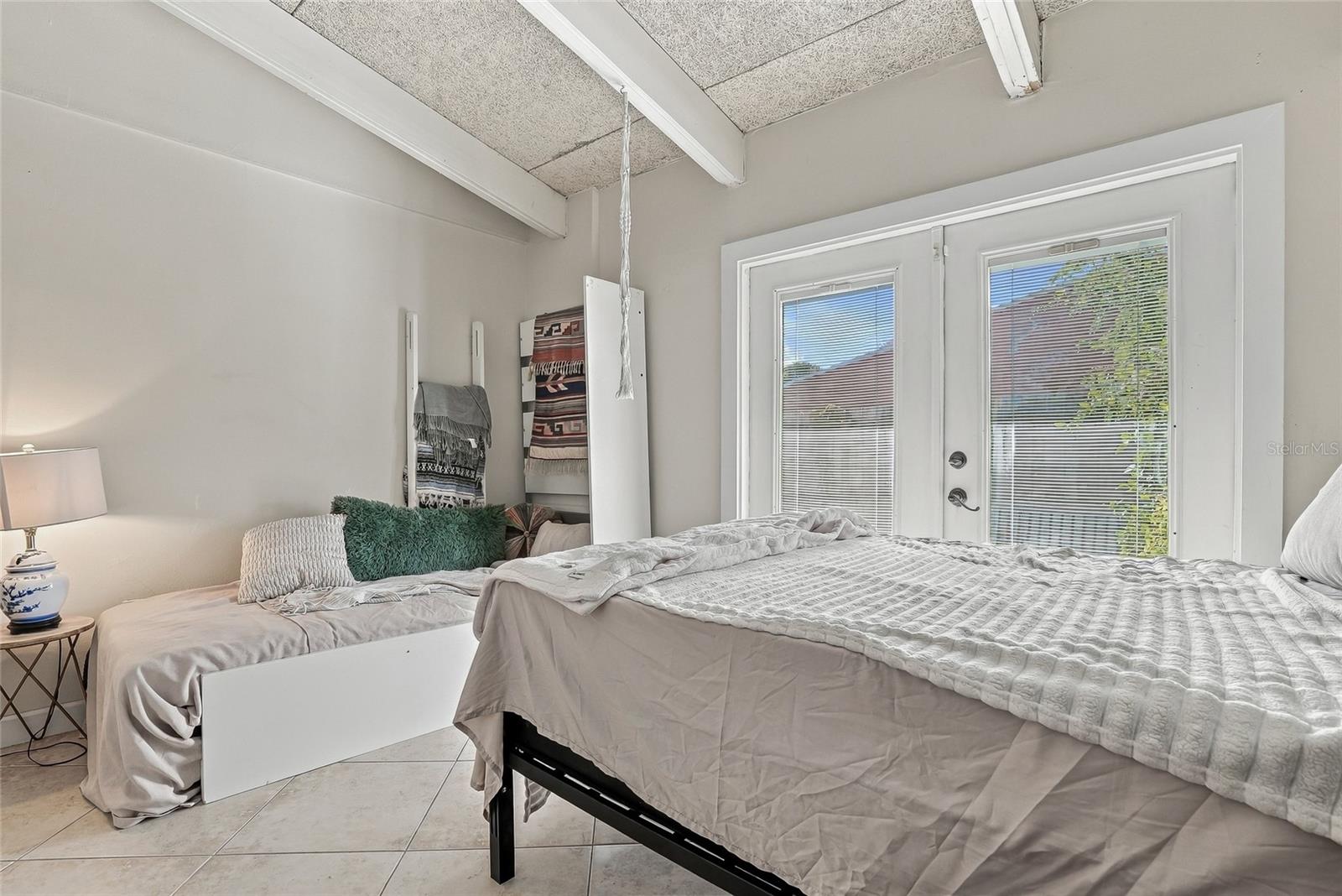 500 N JEFFERSON AVENUE, #A1, Sarasota, FL 34237
