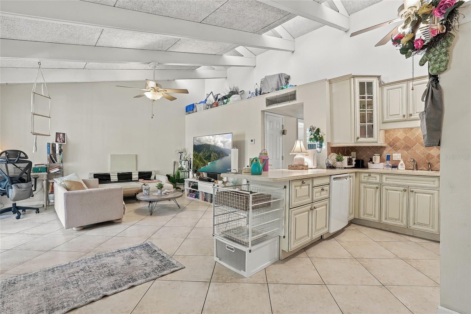 500 N JEFFERSON AVENUE, #A1, Sarasota, FL 34237