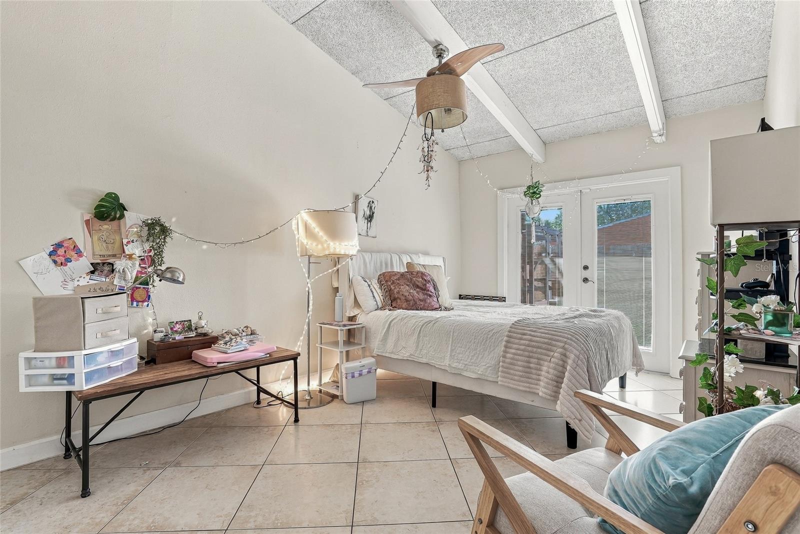 500 N JEFFERSON AVENUE, #A1, Sarasota, FL 34237