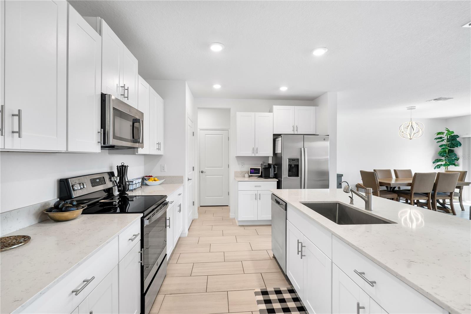 5009 FIDDLE FIG AVENUE, Wimauma, FL 33598
