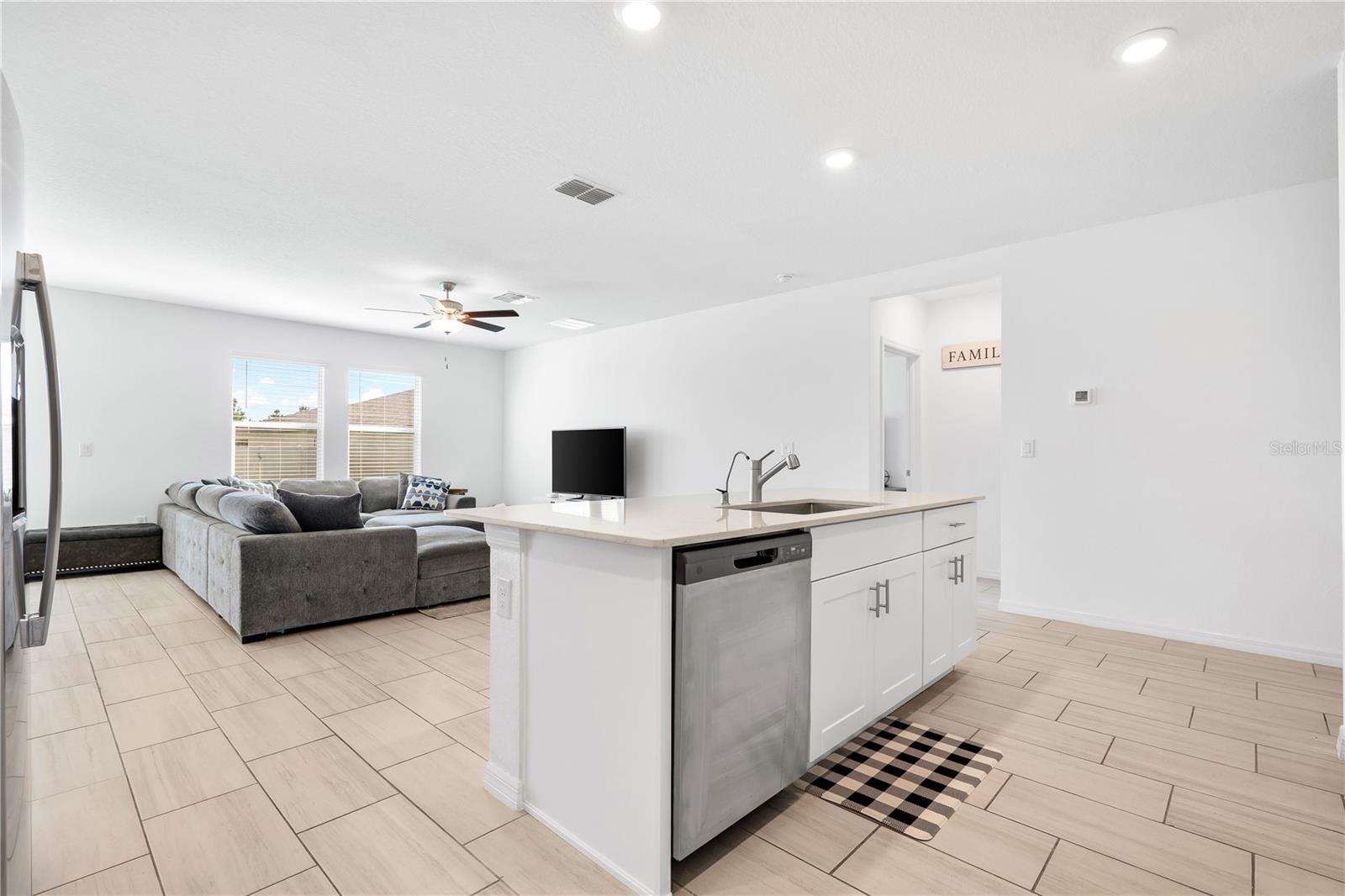 5009 FIDDLE FIG AVENUE, Wimauma, FL 33598