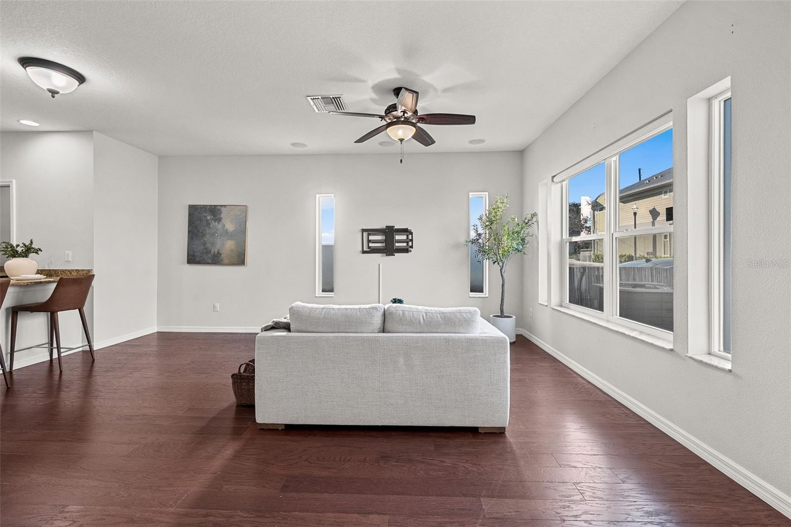 1282 CALUSA CIRCLE, Clearwater, FL 33755
