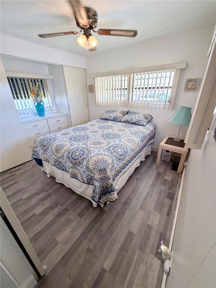 2nd bedroom from hall