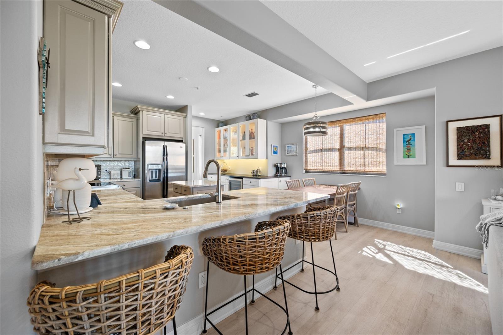 Kitchen/Dining (2nd Floor)