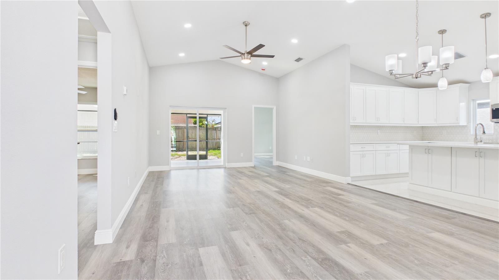 11108 WINDPOINT DRIVE, Tampa, FL 33635 11108 WINDPOINT DRIVE, Tampa, FL 33635