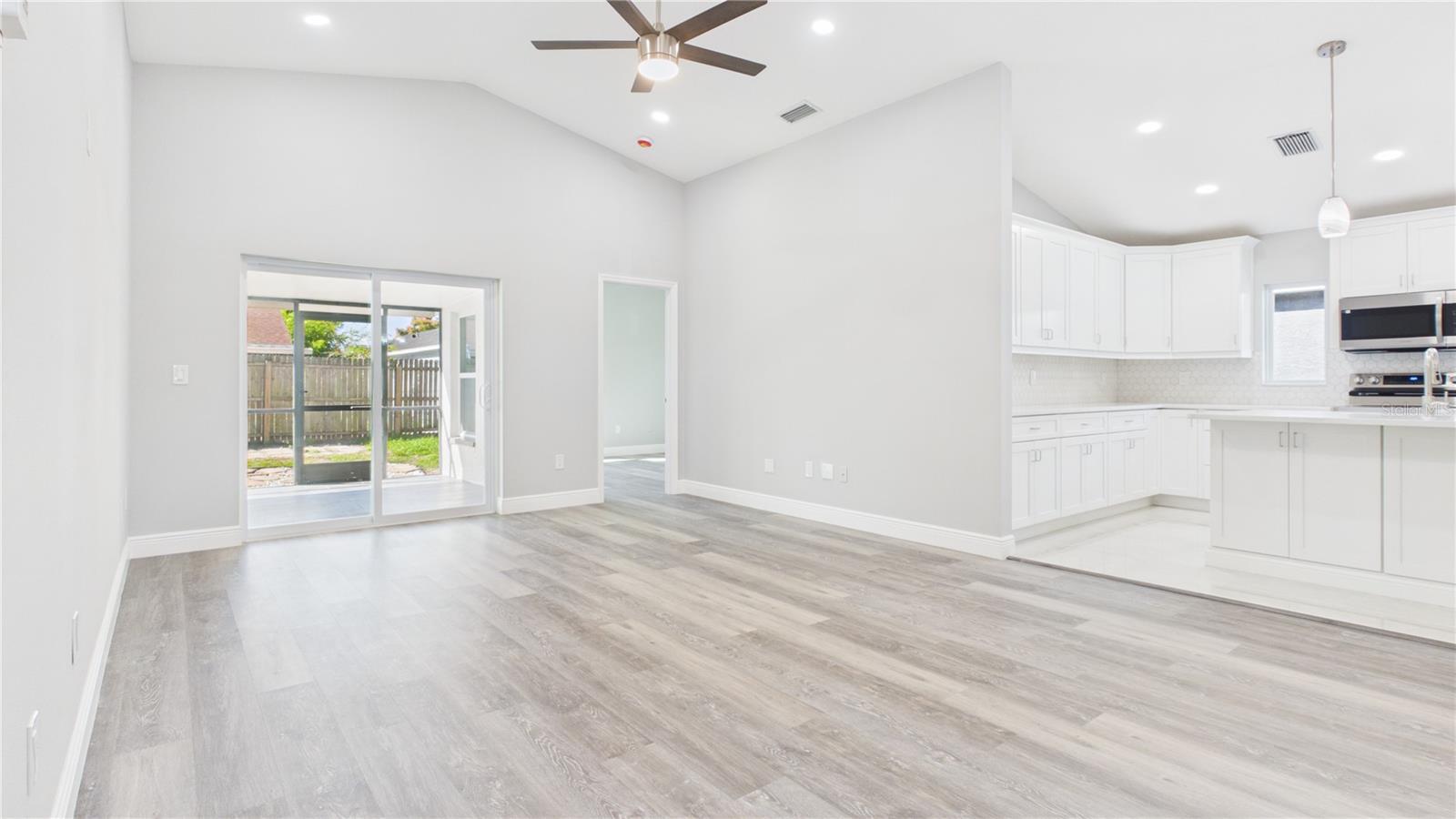 11108 WINDPOINT DRIVE, Tampa, FL 33635