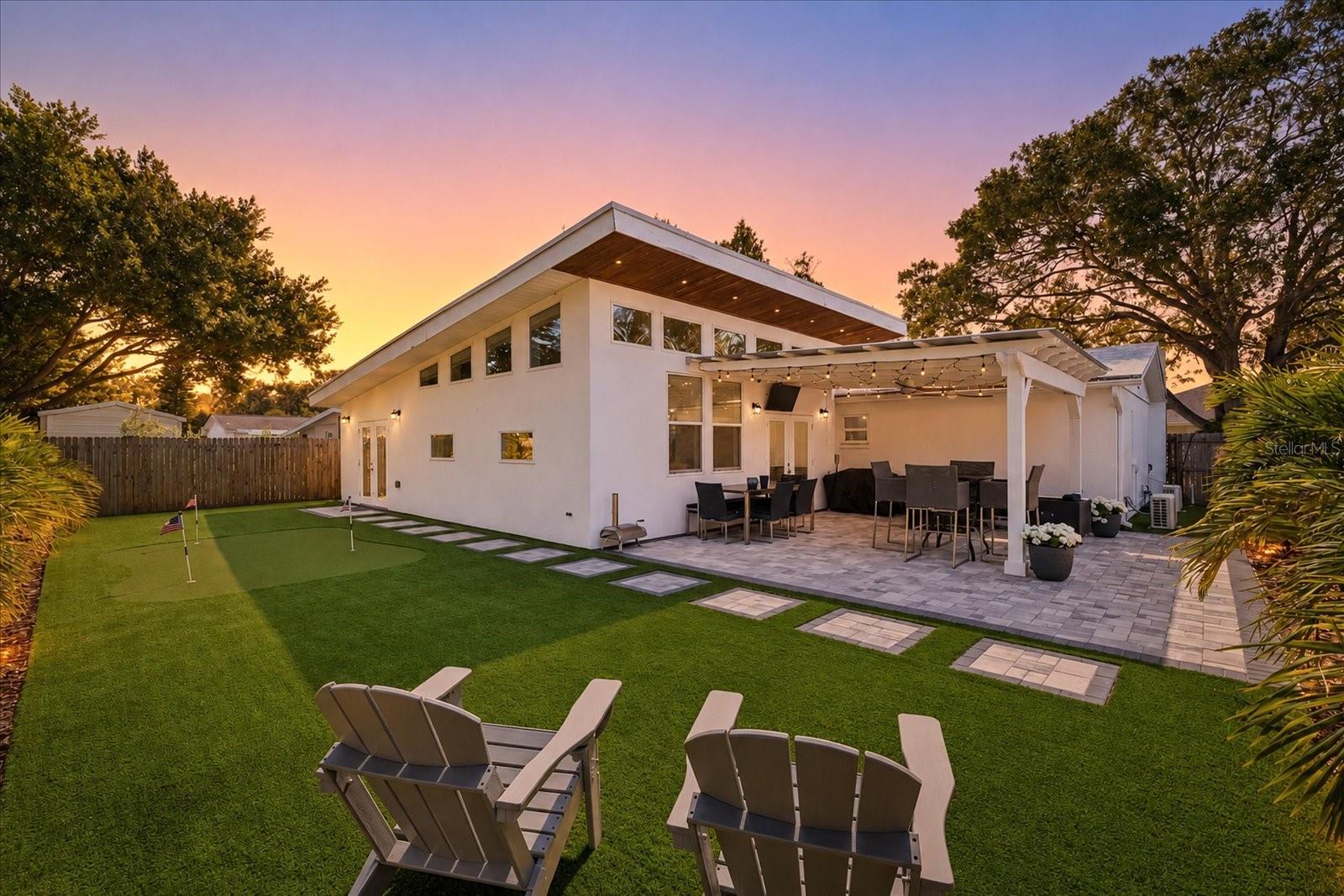 2905 W PAXTON AVENUE, Tampa, FL 33611