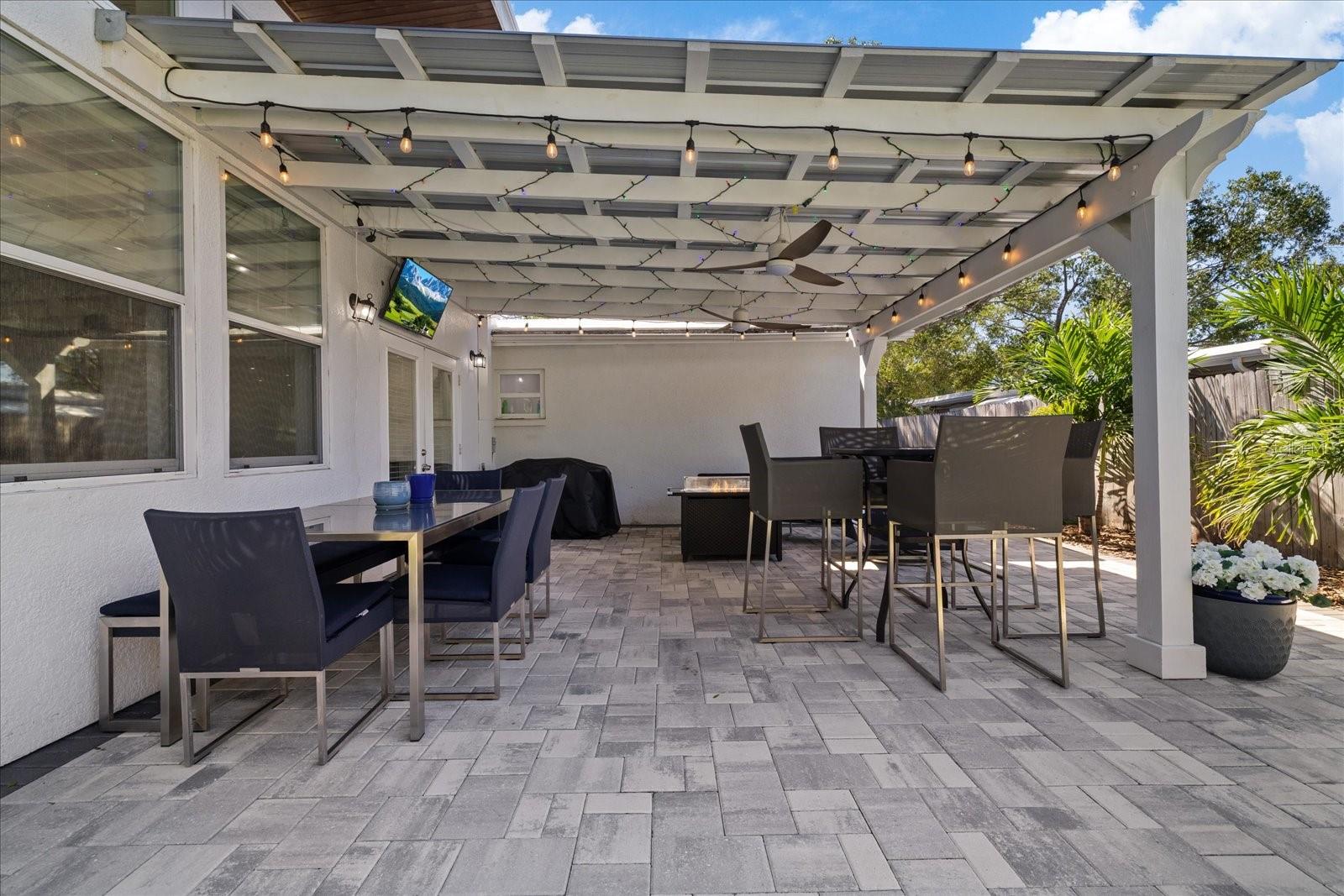 2905 W PAXTON AVENUE, Tampa, FL 33611