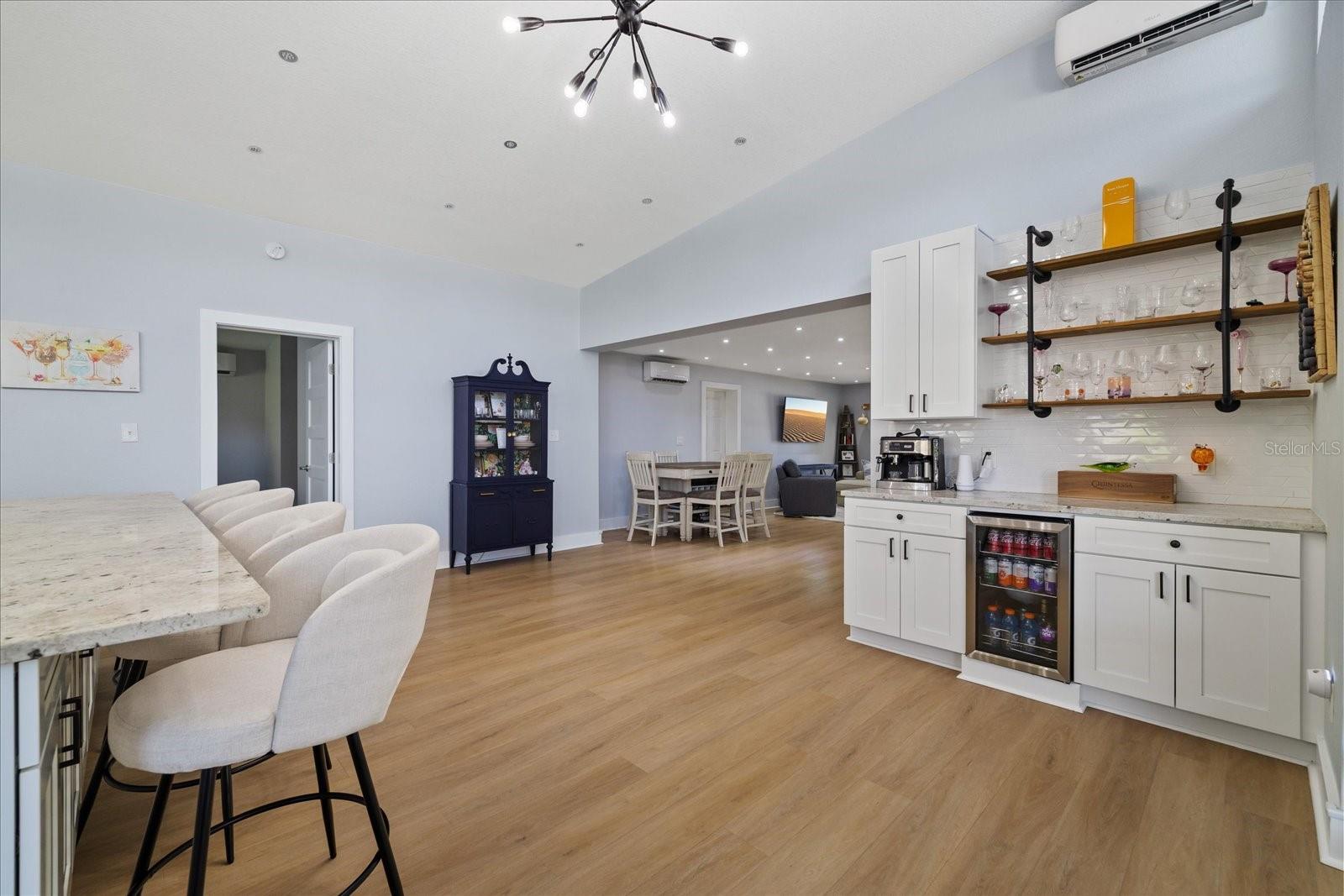 2905 W PAXTON AVENUE, Tampa, FL 33611