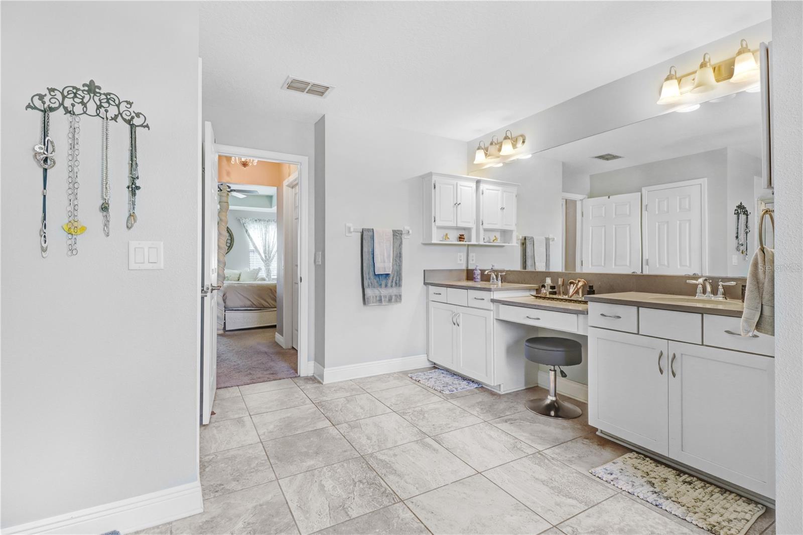 19472 LONG LAKE RANCH BOULEVARD, Lutz, FL 33558