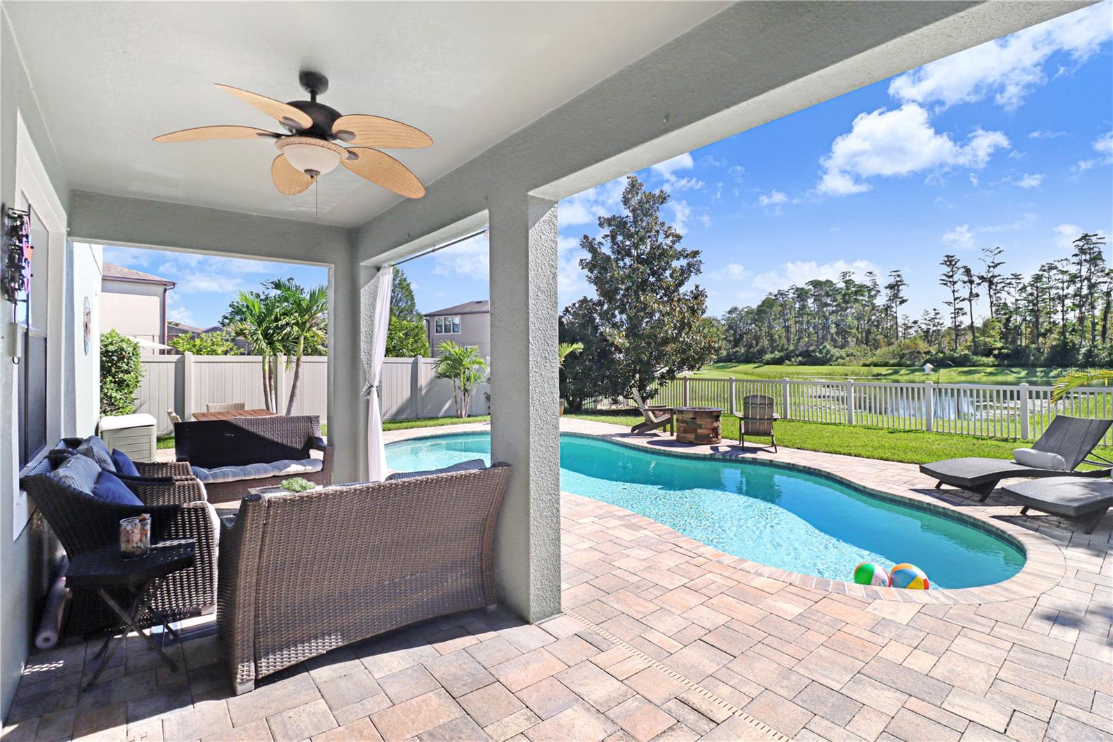 19472 LONG LAKE RANCH BOULEVARD, Lutz, FL 33558