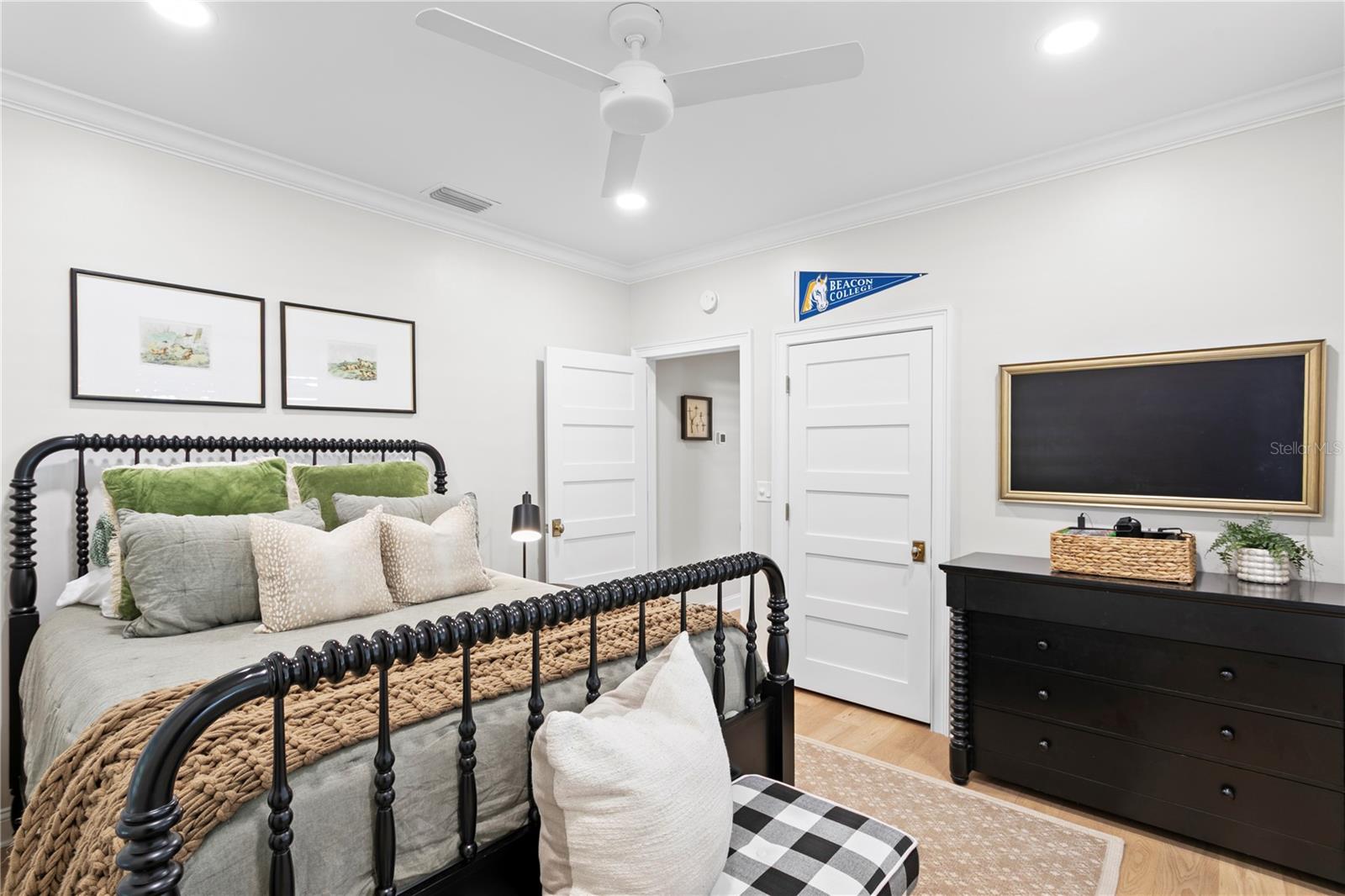 2nd Bedroom