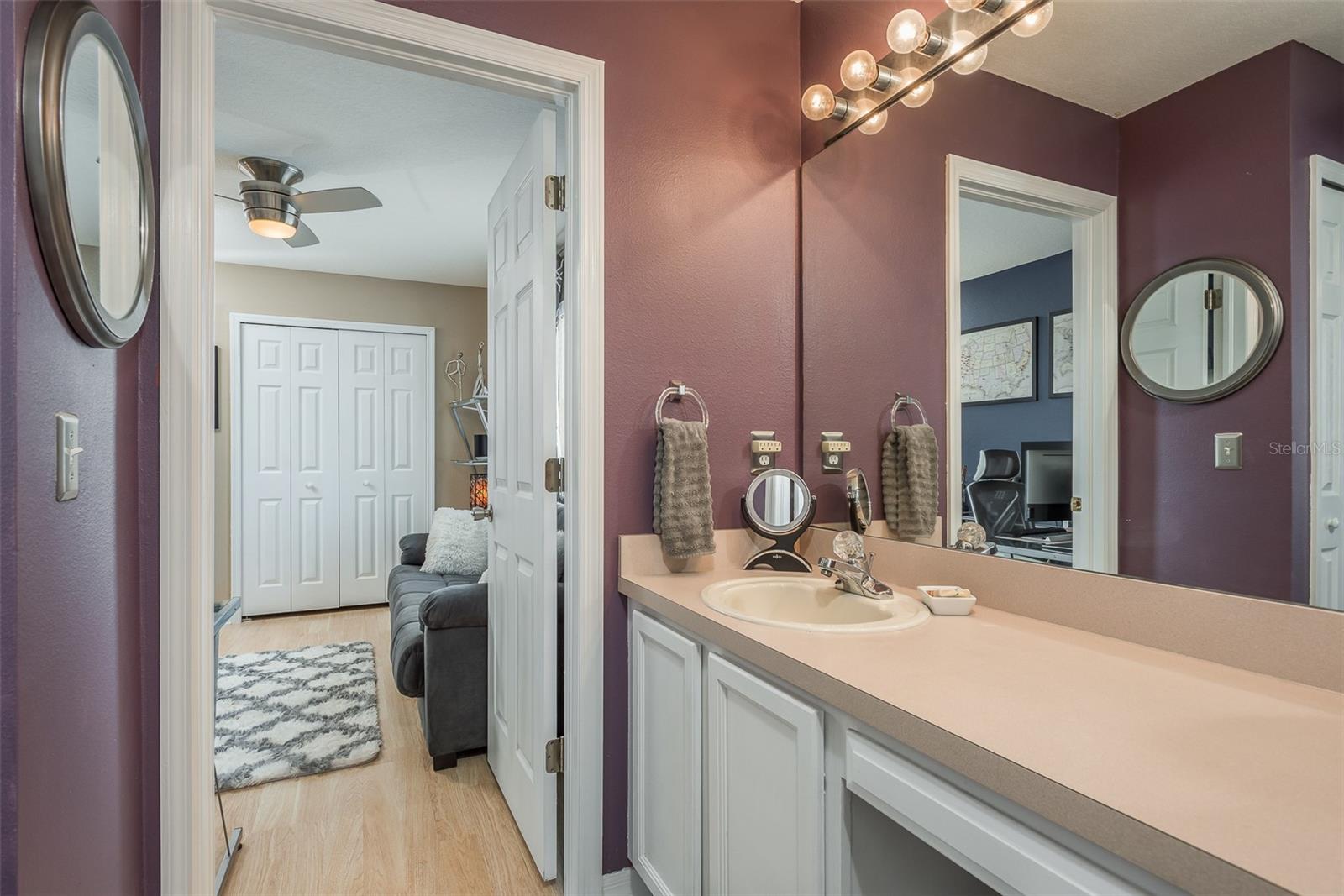 1633 SHADY OAKS DRIVE, Oldsmar, FL 34677