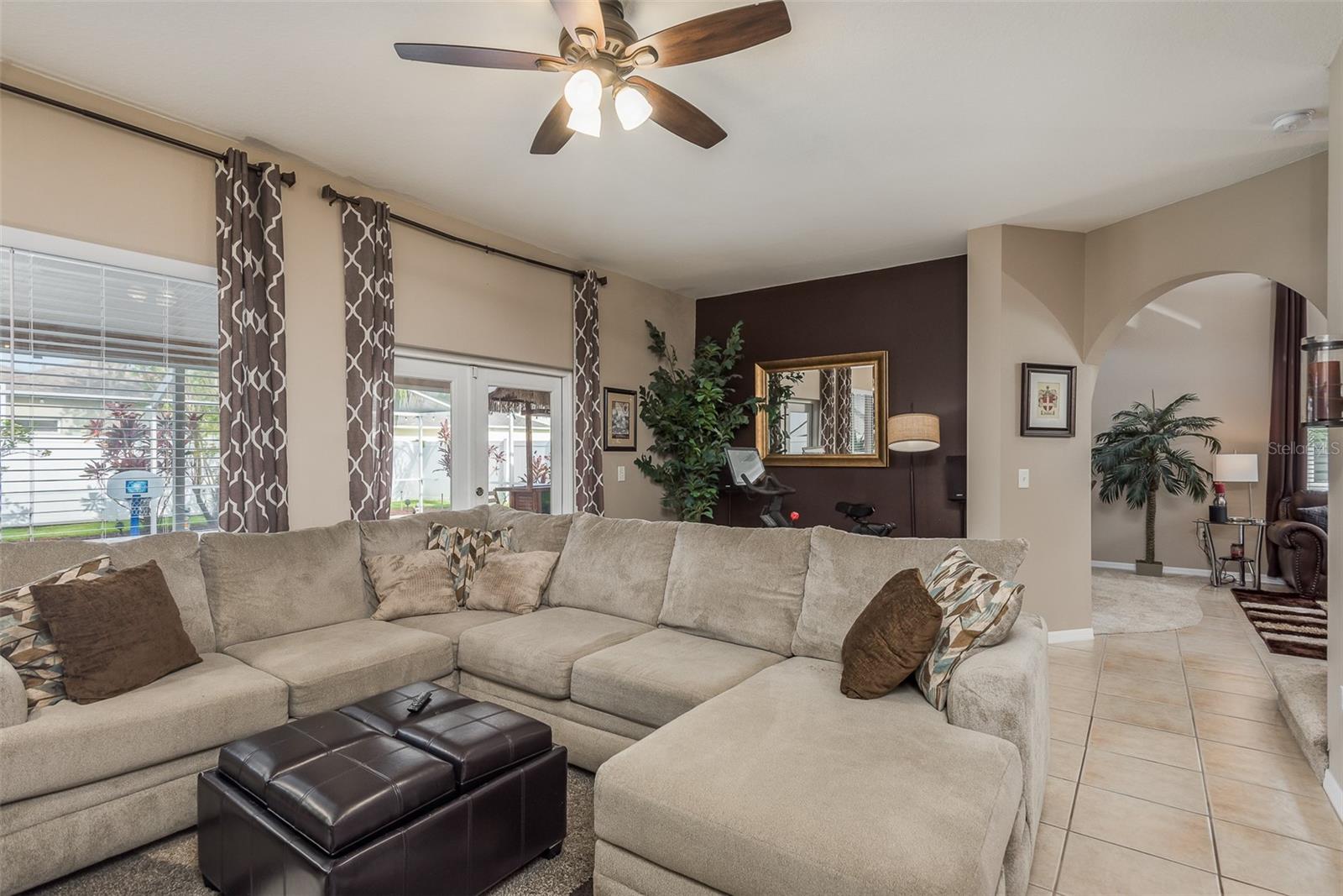 1633 SHADY OAKS DRIVE, Oldsmar, FL 34677