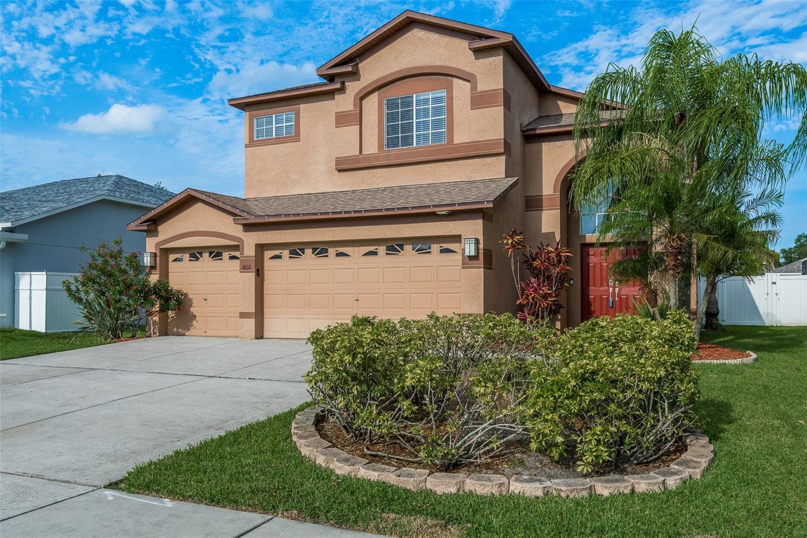 1633 SHADY OAKS DRIVE, Oldsmar, FL 34677 1633 SHADY OAKS DRIVE, Oldsmar, FL 34677