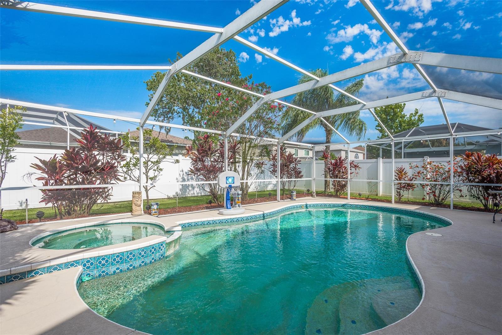 1633 SHADY OAKS DRIVE, Oldsmar, FL 34677
