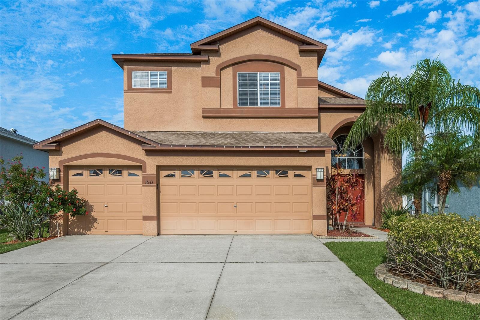 1633 SHADY OAKS DRIVE, Oldsmar, FL 34677 1633 SHADY OAKS DRIVE, Oldsmar, FL 34677