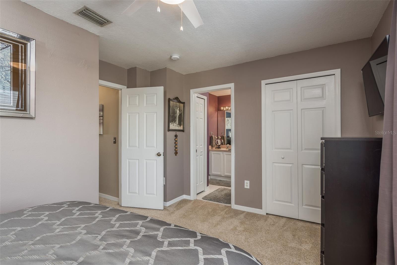 1633 SHADY OAKS DRIVE, Oldsmar, FL 34677