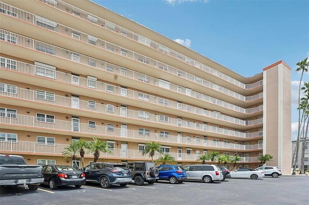 1847 SHORE DRIVE S, #216, South Pasadena, FL 33707