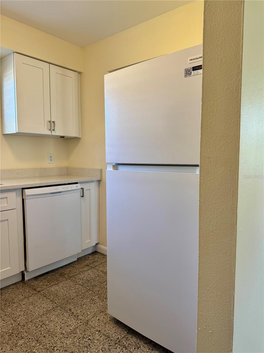 4423 W VARN AVENUE, Tampa, FL 33616