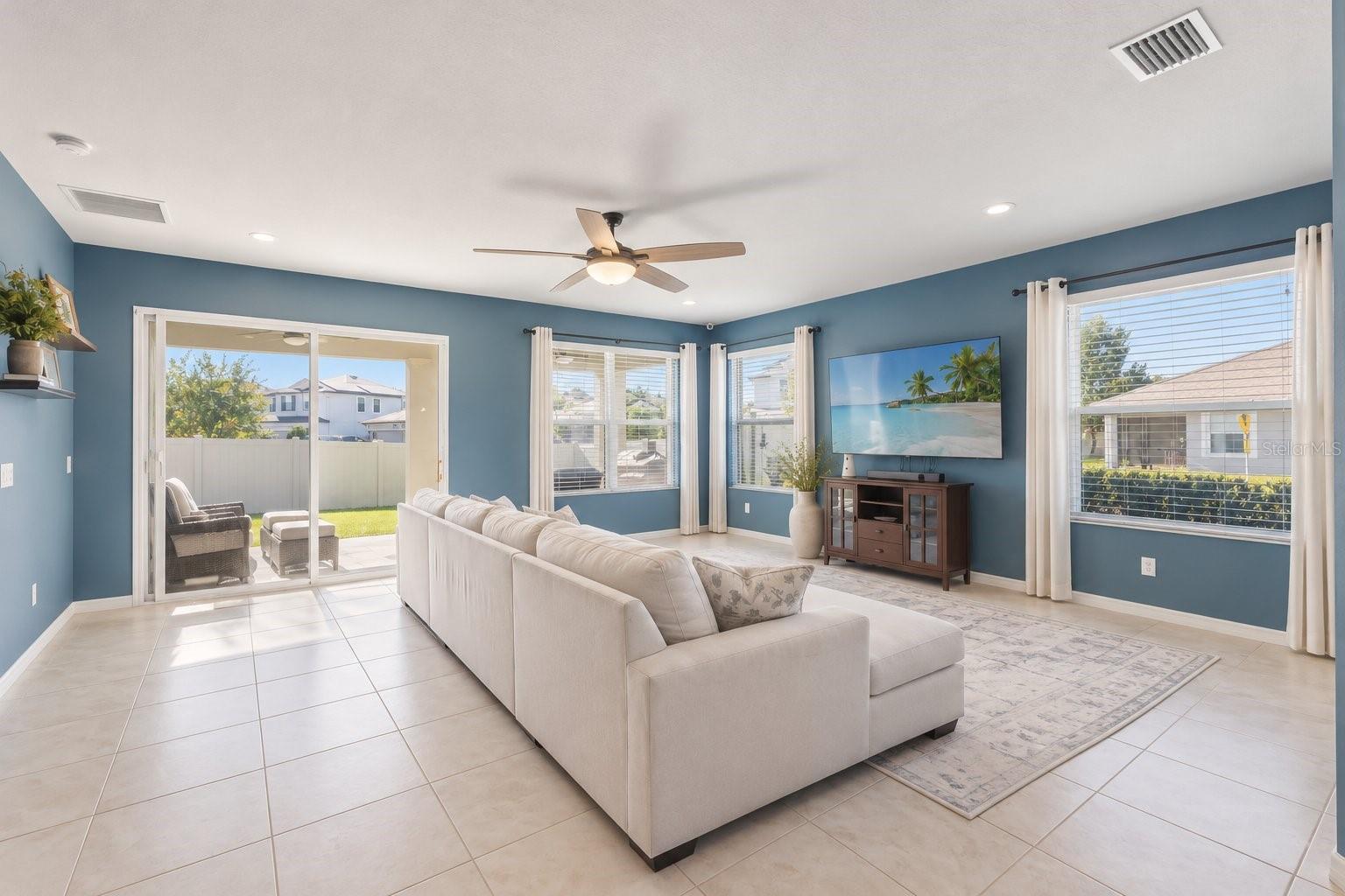 18922 ROSEATE DRIVE, Lutz, FL 33558