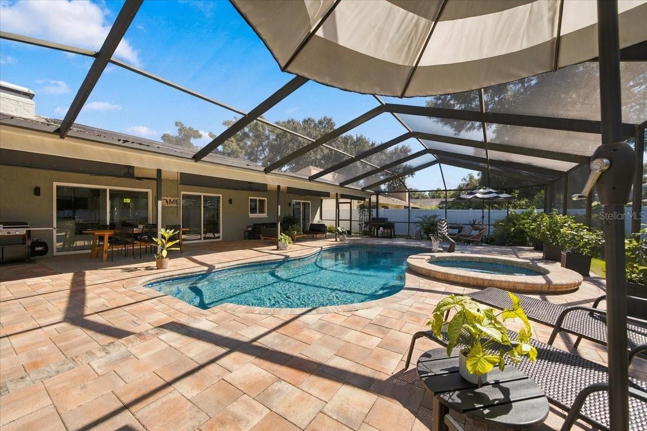 13810 LAKE VILLAGE PLACE, Tampa, FL 33618