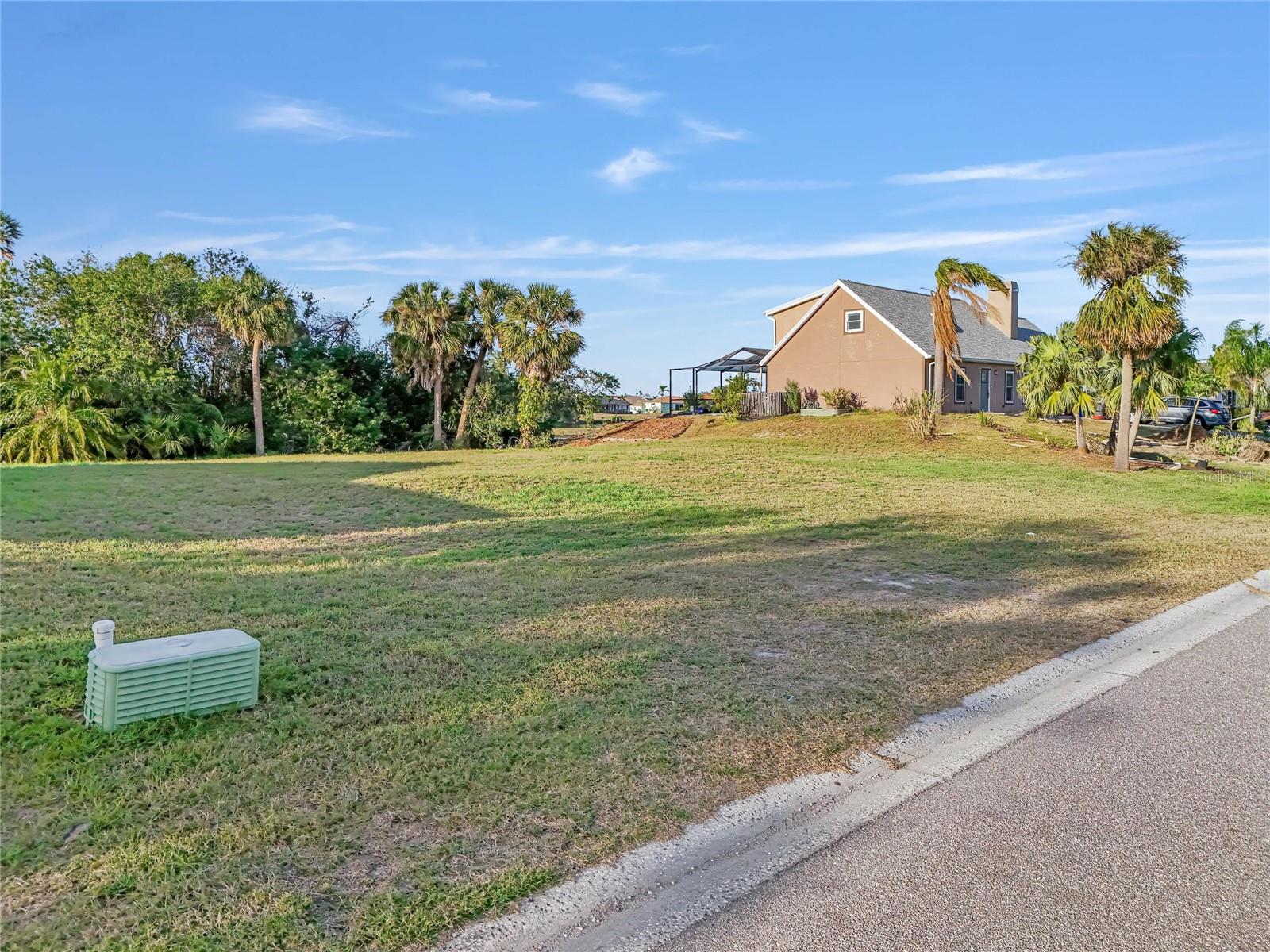 901 EAGLE LANE, Apollo Beach, FL 33572