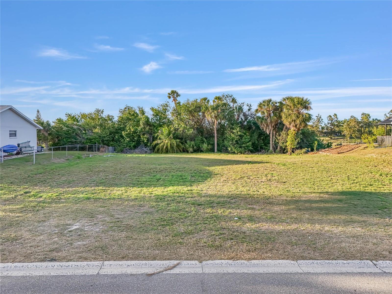 901 EAGLE LANE, Apollo Beach, FL 33572