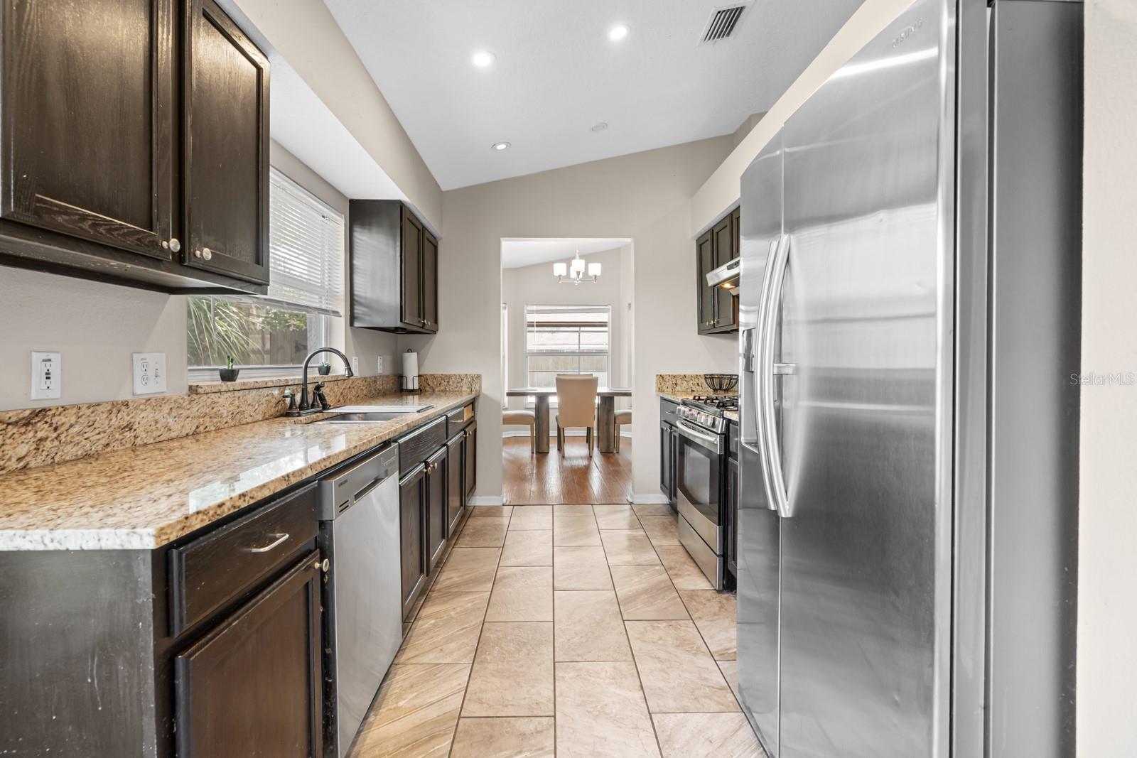 4626 PRESTON WOODS DRIVE, Valrico, FL 33596