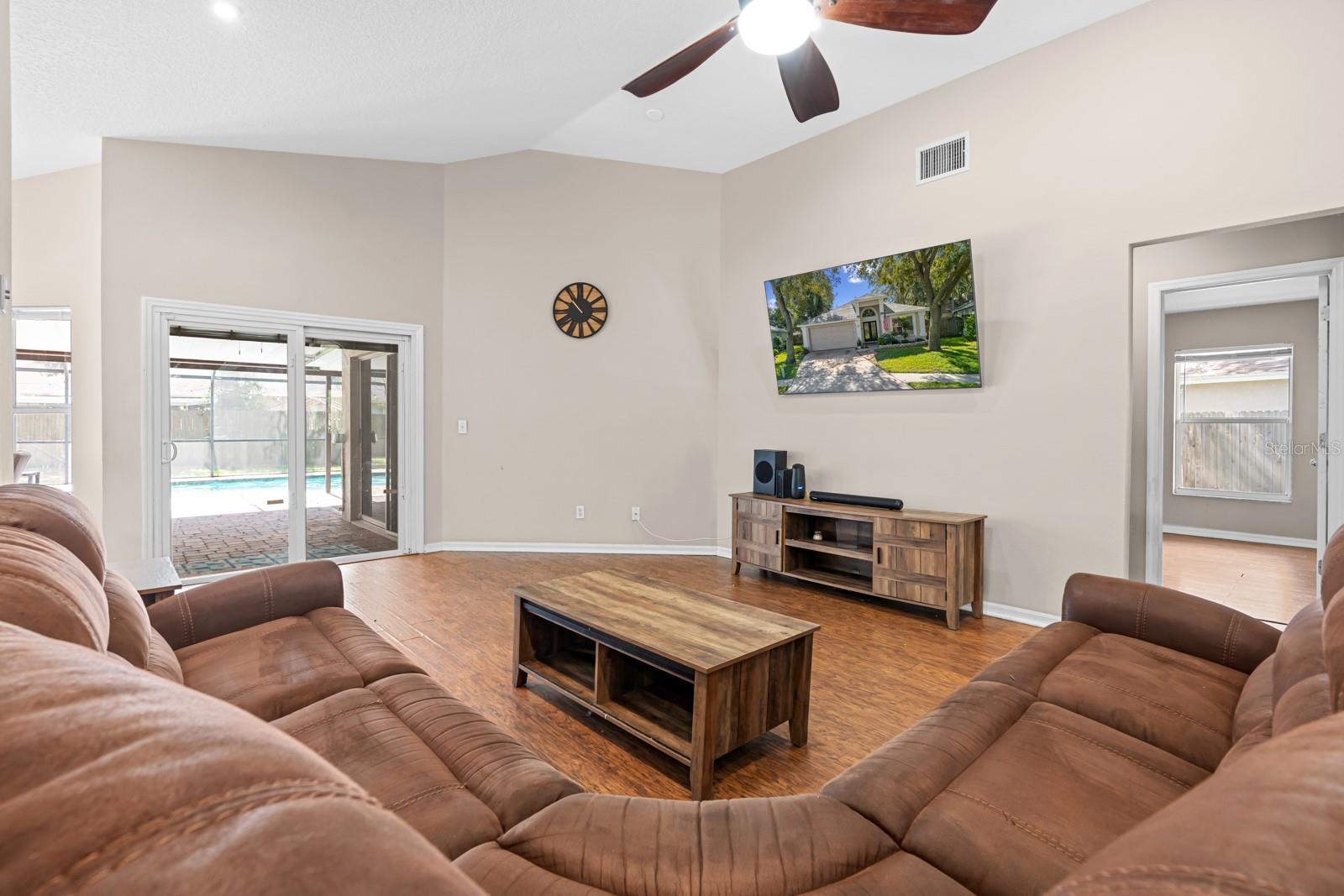 4626 PRESTON WOODS DRIVE, Valrico, FL 33596