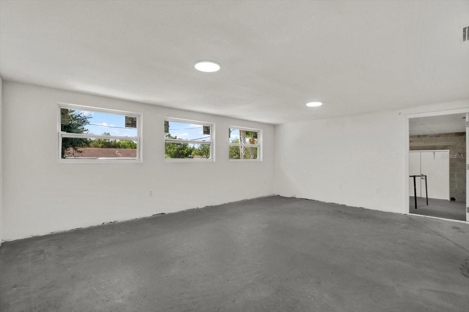 6102 INDIANA AVENUE, New Port Richey, FL 34653