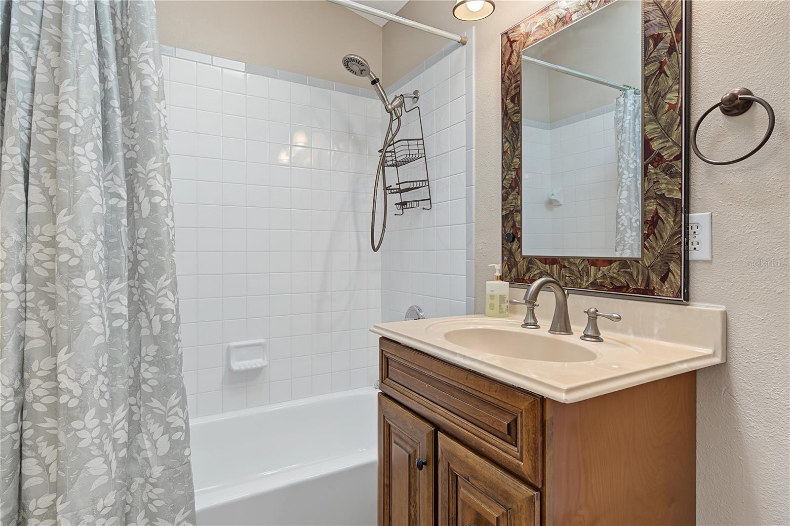631 4TH AVENUE N, Safety Harbor, FL 34695