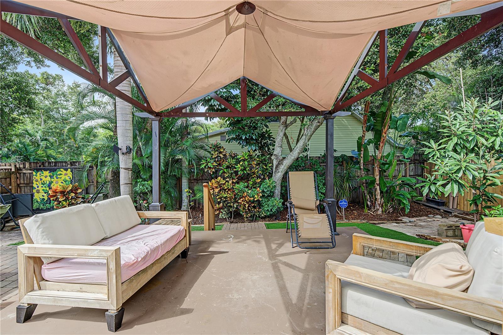 631 4TH AVENUE N, Safety Harbor, FL 34695