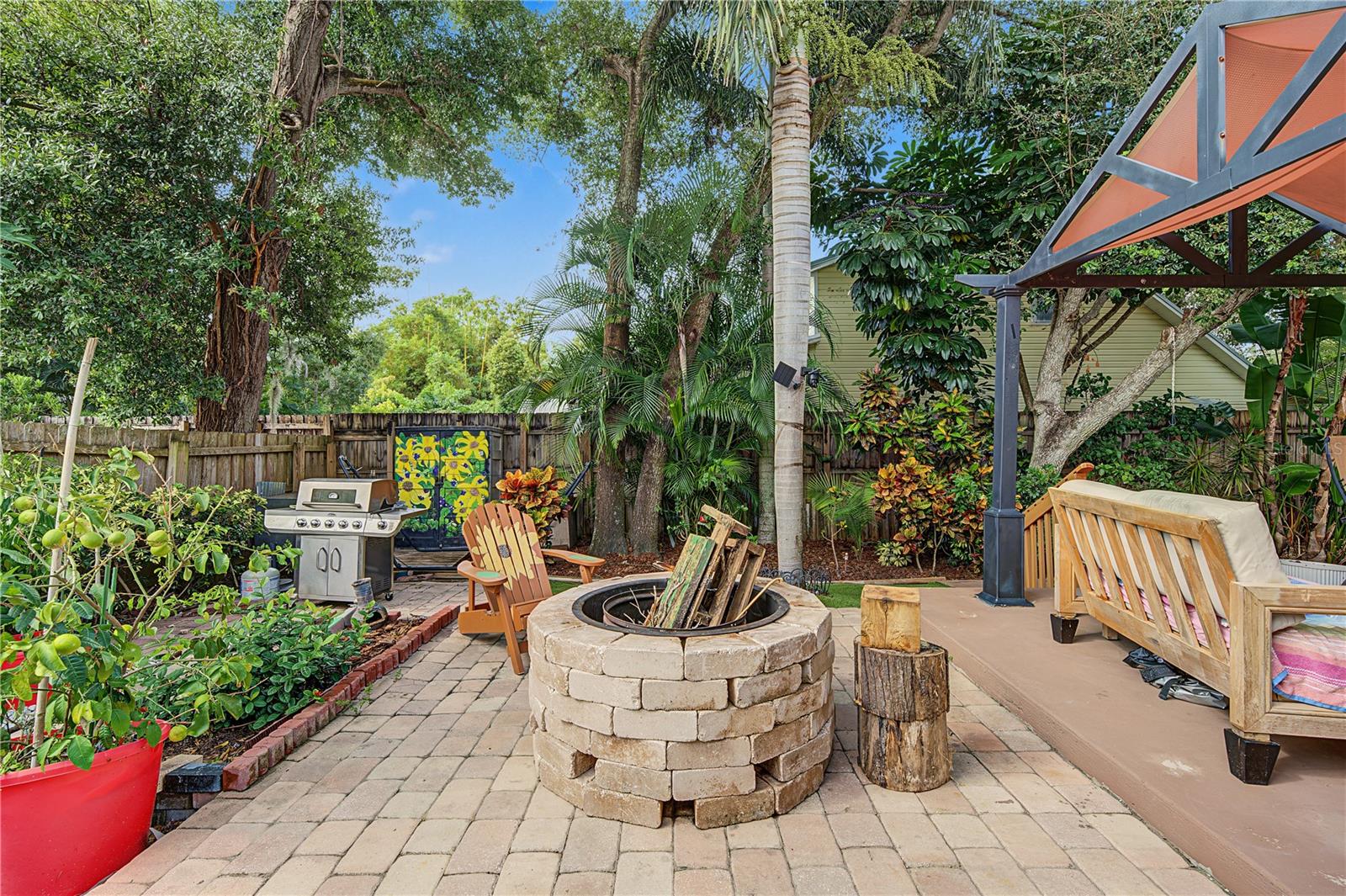 631 4TH AVENUE N, Safety Harbor, FL 34695