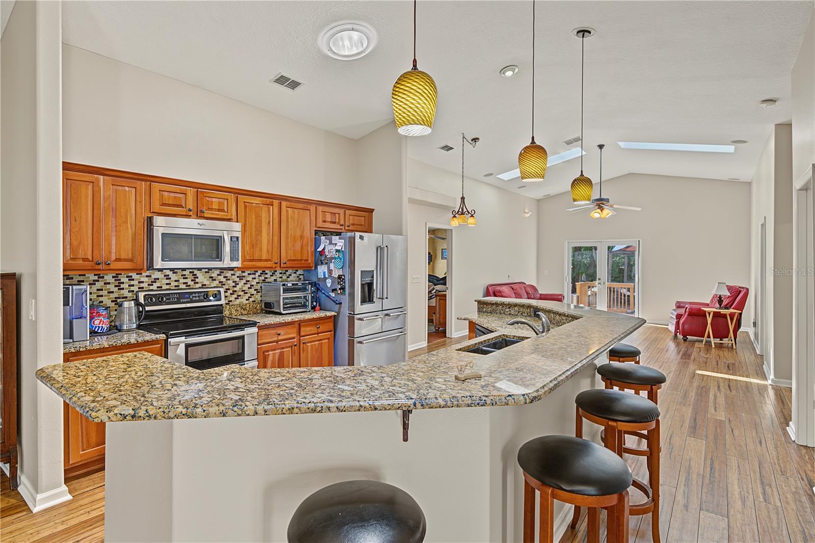 631 4TH AVENUE N, Safety Harbor, FL 34695