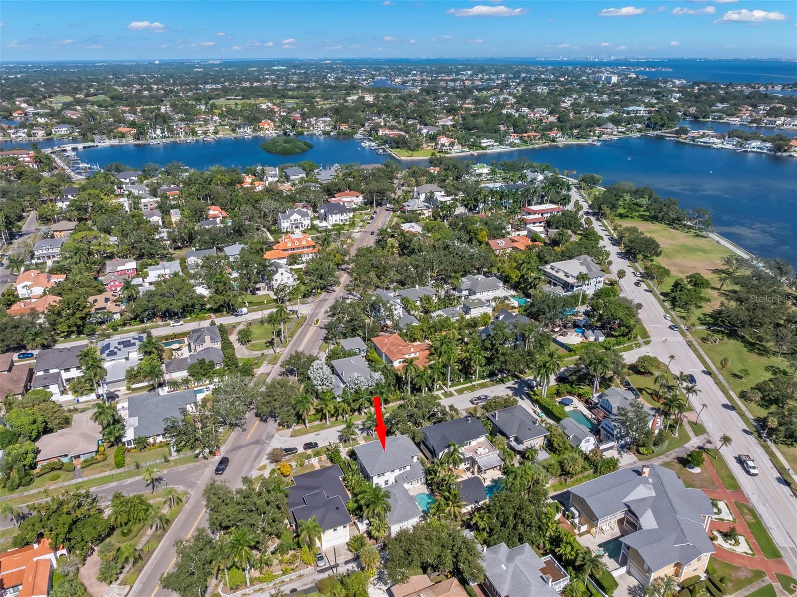 816 15TH AVENUE NE, St Petersburg, FL 33704