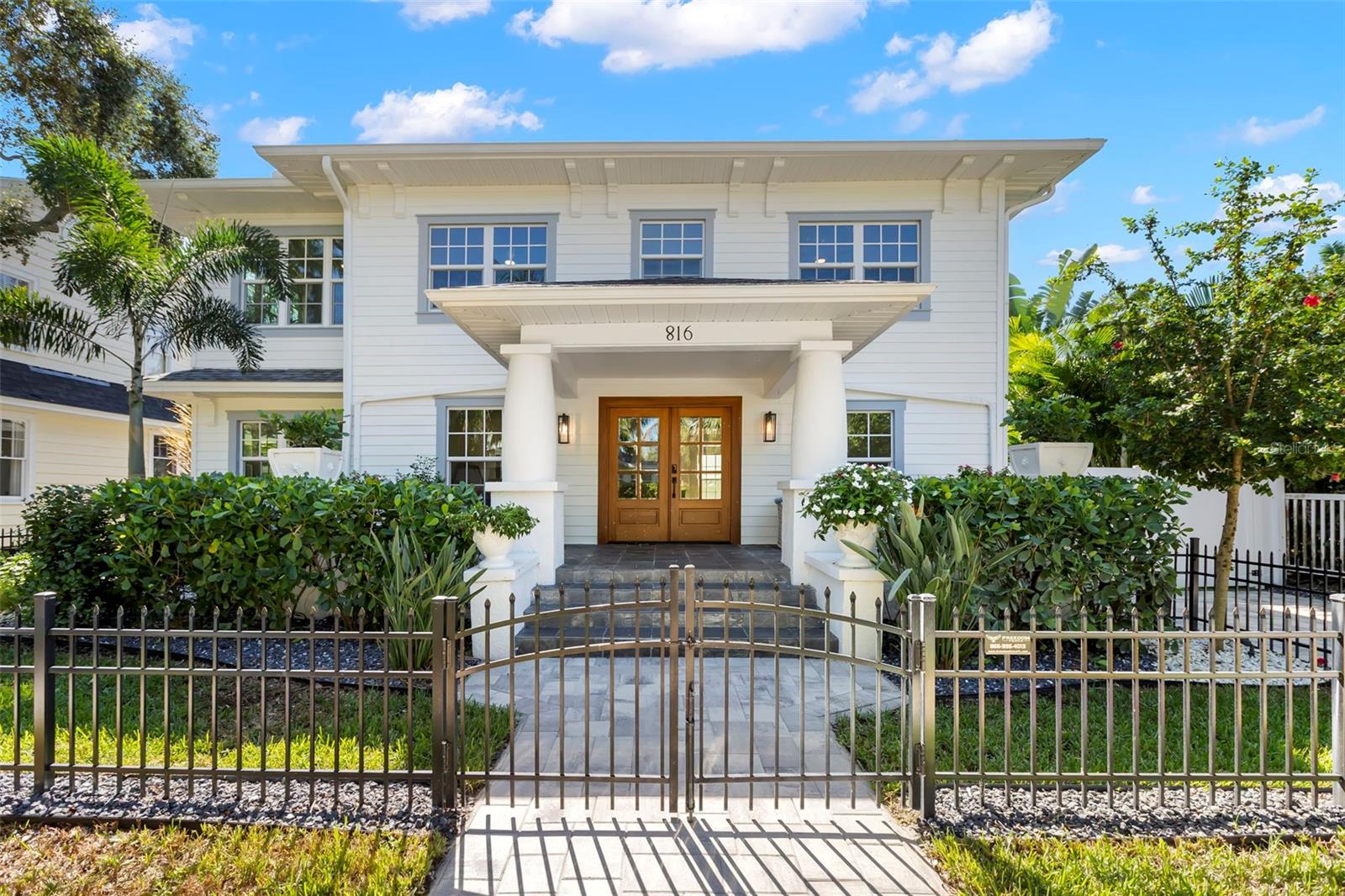 816 15TH AVENUE NE, St Petersburg, FL 33704 816 15TH AVENUE NE, St Petersburg, FL 33704