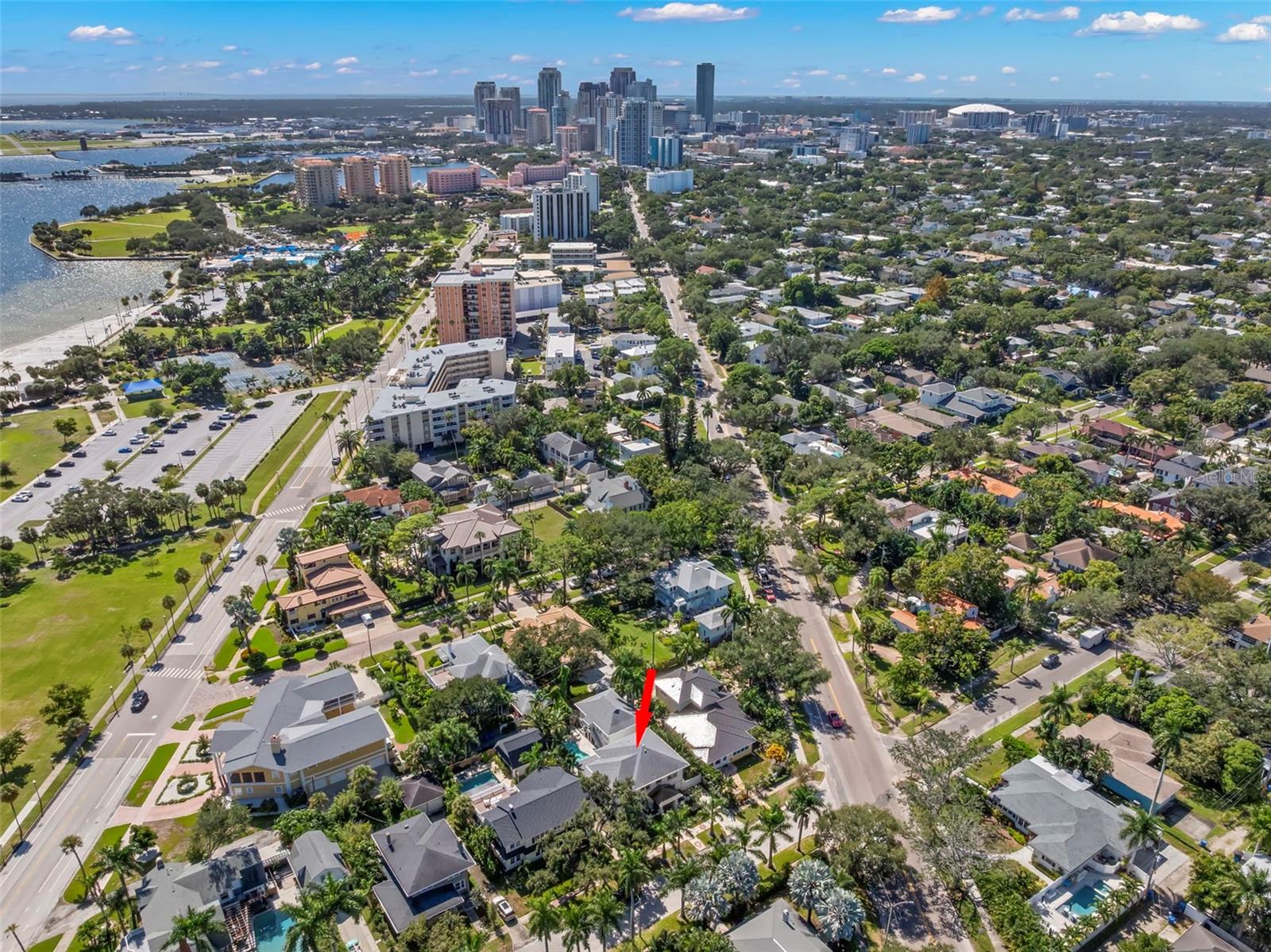 816 15TH AVENUE NE, St Petersburg, FL 33704