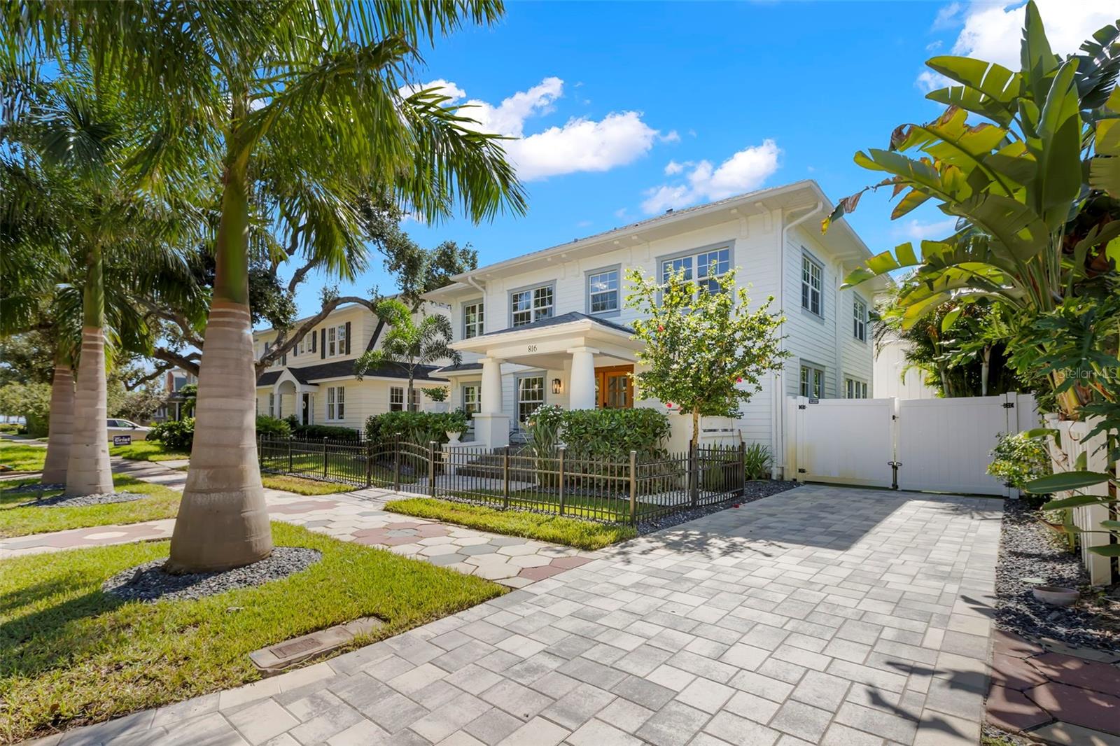 816 15TH AVENUE NE, St Petersburg, FL 33704 816 15TH AVENUE NE, St Petersburg, FL 33704